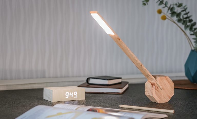 Octagon One Portable Desk Light